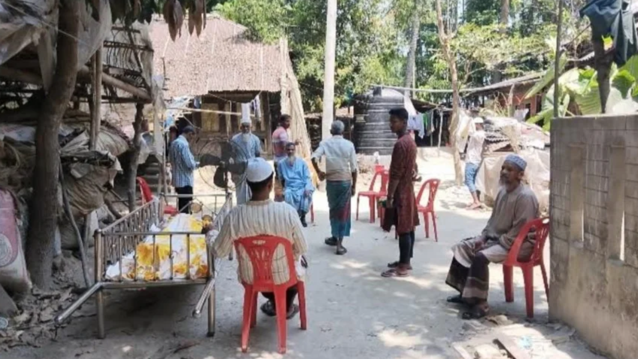 নামাজ আদায় করতে গিয়ে মসজিদে মুসল্লির মৃত্যু . Dhakainlight.com