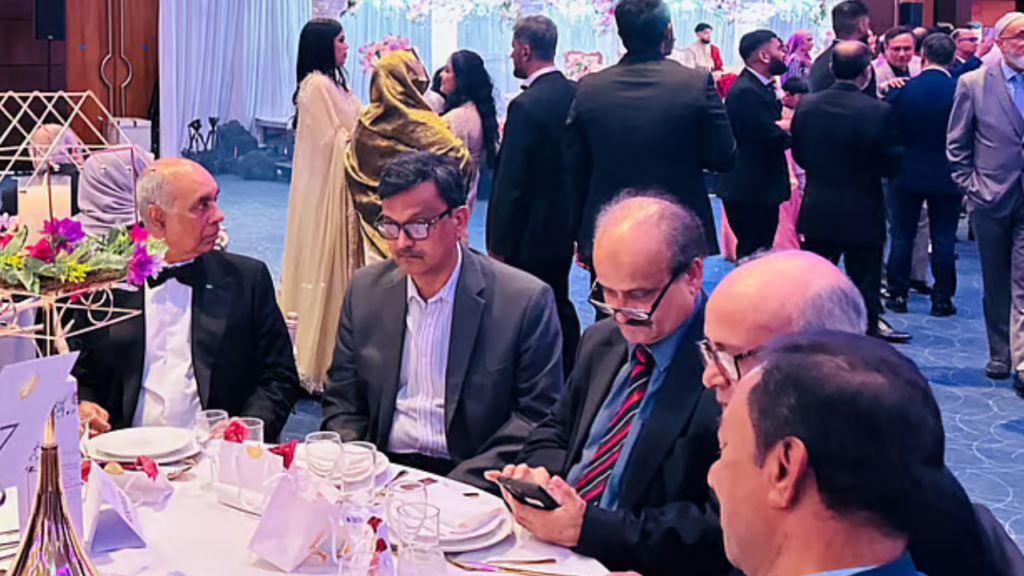 লন্ডনে আওয়ামী লীগ নেতার ছেলের বিয়েতে একসঙ্গে শেখ হাসিনার সাবেক চার মন্ত্রী-প্রতিমন্ত্রী. Dhakainlight.com