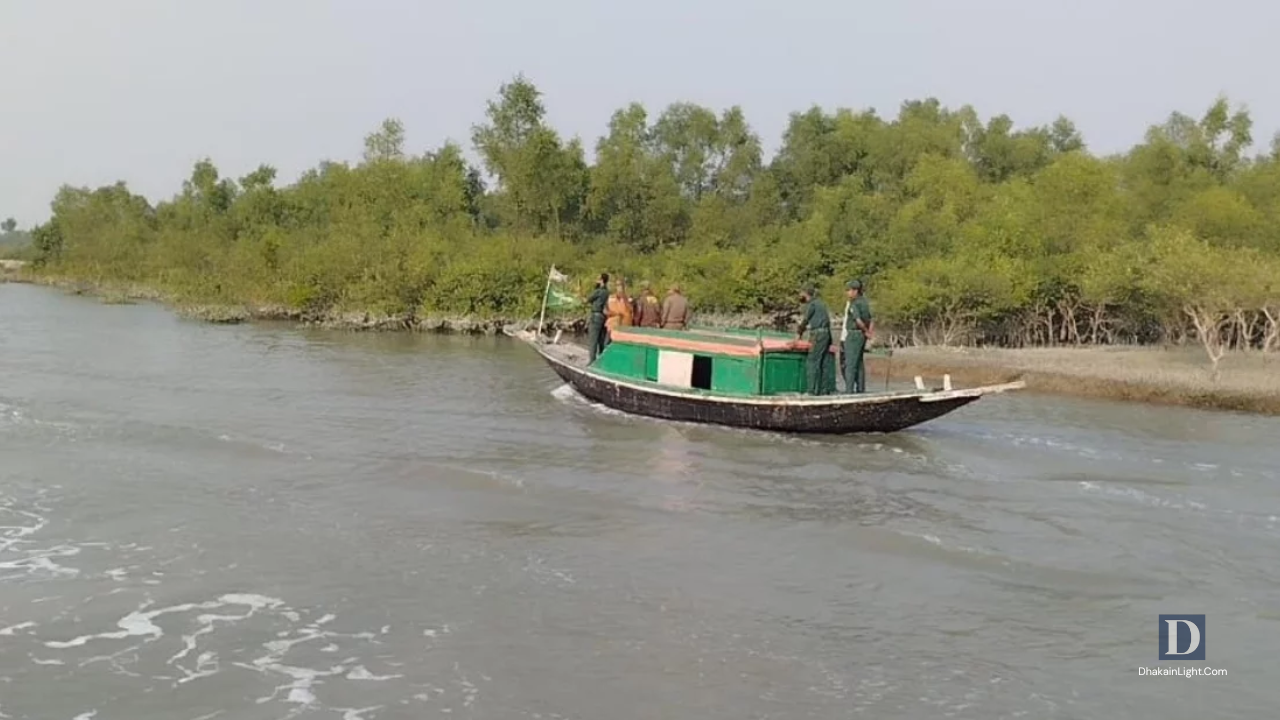 সুন্দরবনের নদীপথ দিয়ে ৬২ ভারতীয় নাগরিকের অনুপ্রবেশ. Dhakainlight.com