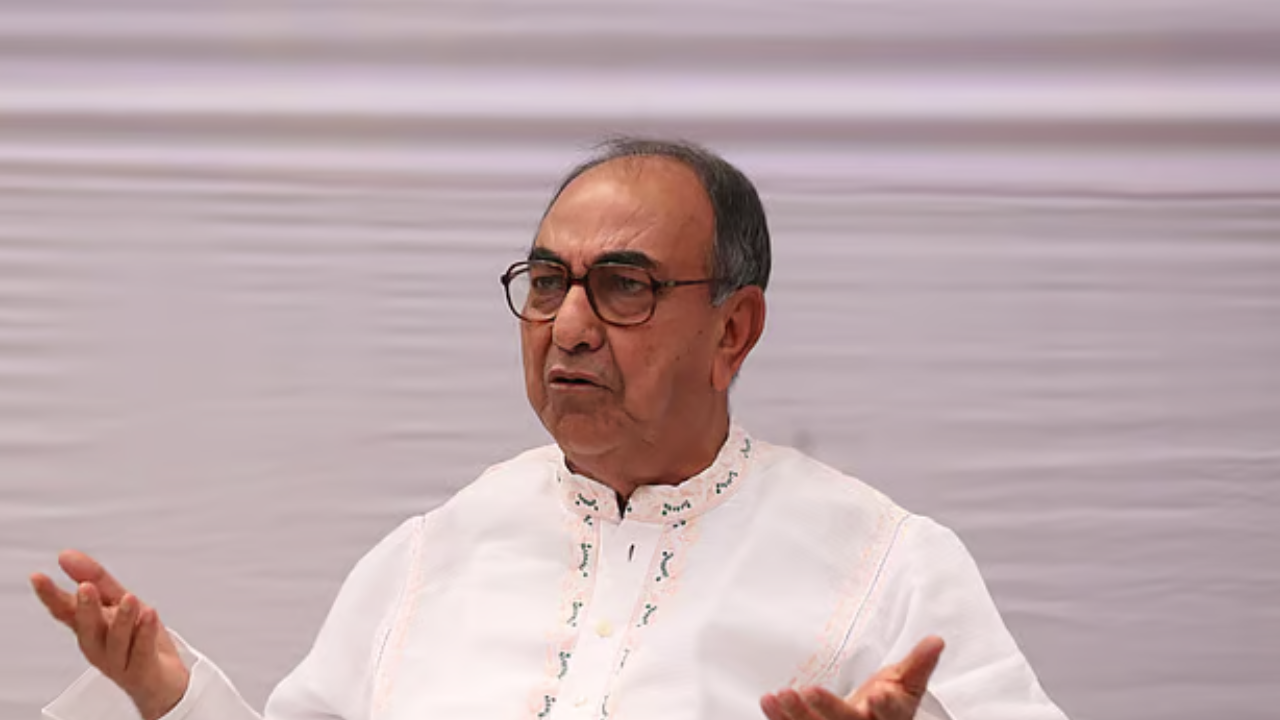 ১৭ বছর গাছের গোড়ায় পানি দিয়েছি আমরা, আর ফল খেয়েছেন আপনারা: মির্জা আব্বাস. Dhakainlight.com