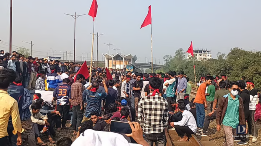 ডিজিটাল ইউনিভার্সিটির শিক্ষার্থীদের ‘লংমার্চ টু ইউজিসি’ কাল থেকে শুরু. Dhakainlight.com
