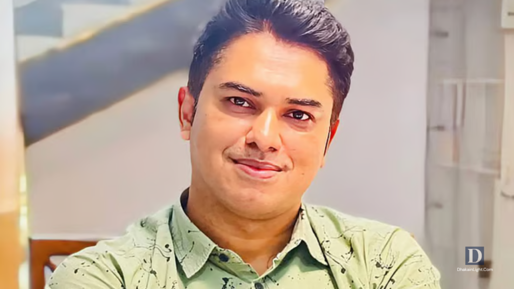 নরসিংদীতে সাংবাদিক আকরাম হোসেনের ওপর সন্ত্রাসী হামলা, ‘Dhakainlight.com