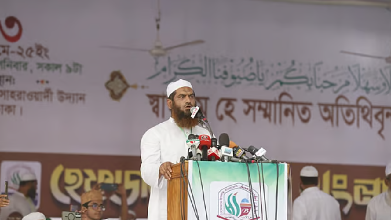 দুই মাসের মধ্যে হেফাজতের নেতা–কর্মীদের মামলা প্রত্যাহারের দাবি মামুনুল হকের, Dhakainlight.com