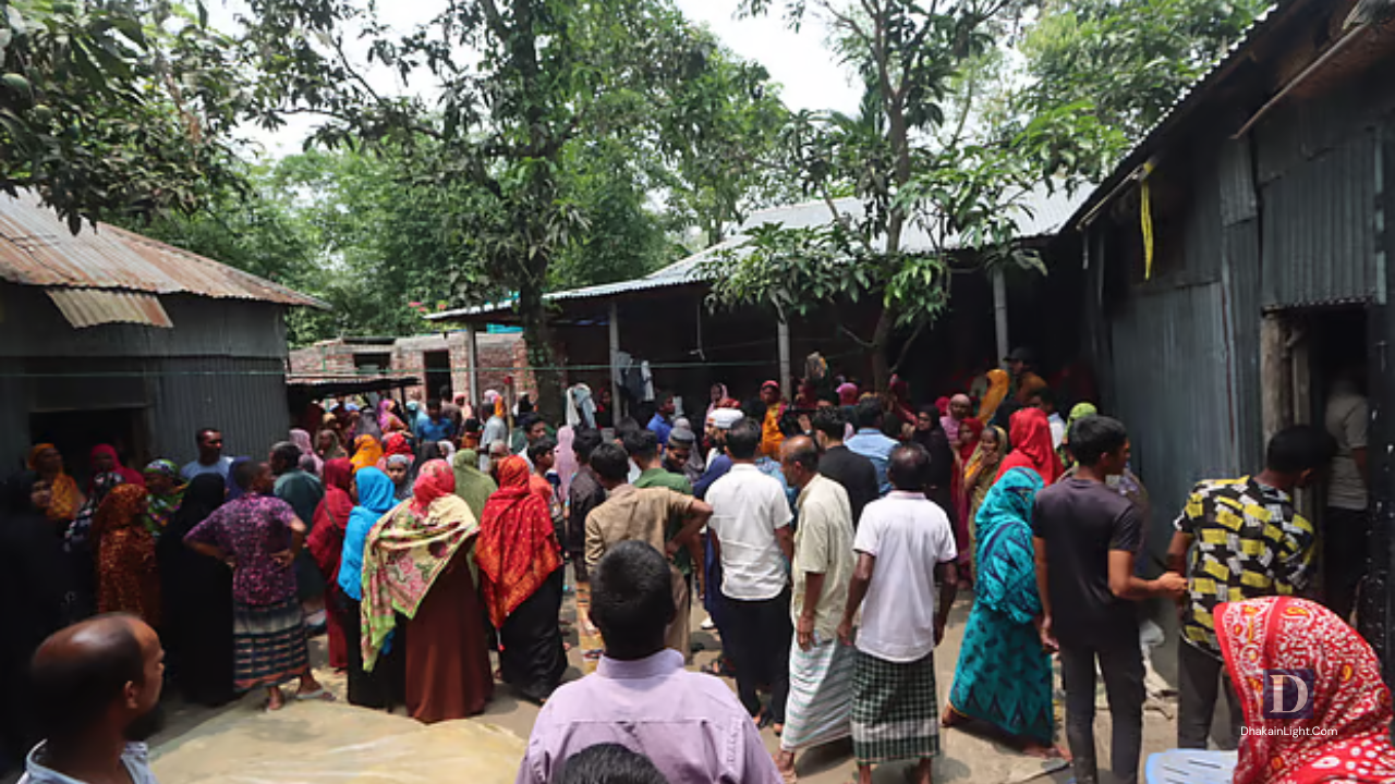 এসএসসির শেষ পরীক্ষার দিন সড়কে ঝরল প্রাণ, মায়ের আহাজারি: ‘মোটরসাইকেলে কেন গেলু, মা’| Dhakainlight.com