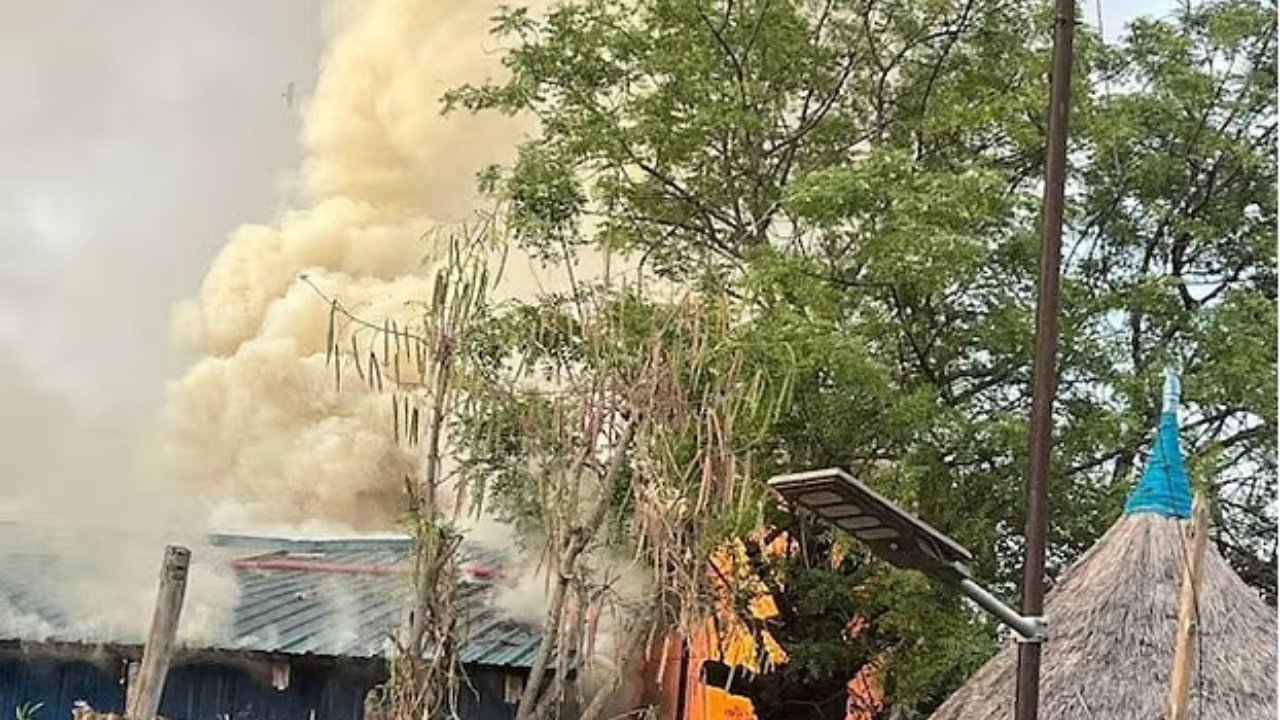 দক্ষিণ সুদানে হাসপাতালের ওপর বোমা হামলা, নিহত অন্তত ৭. Dhakainlight.com