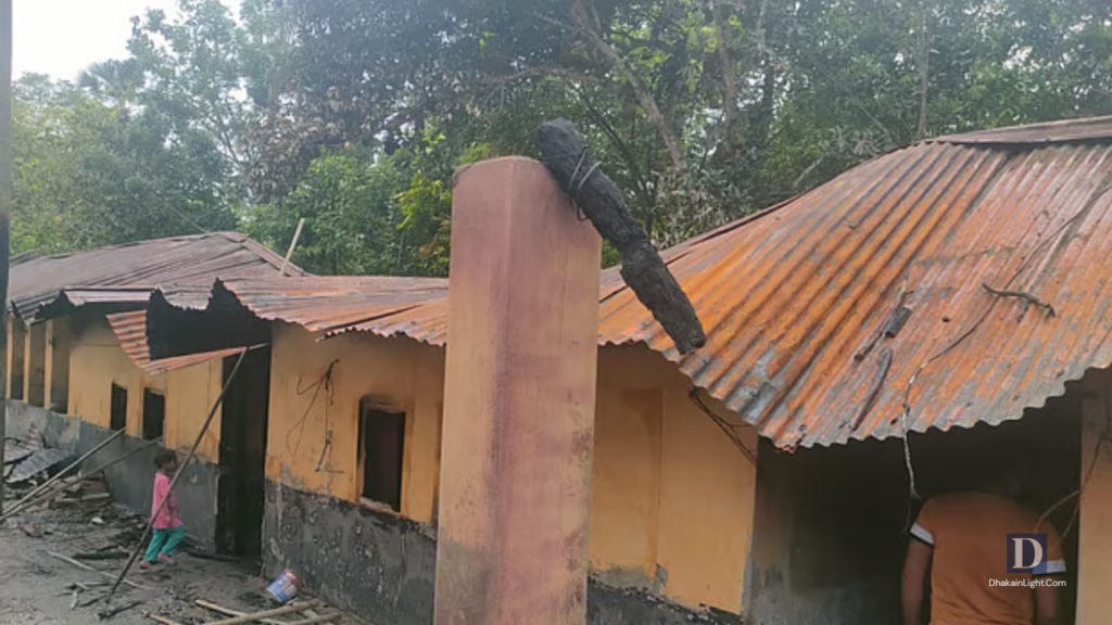 ঝিনাইদহে নাট্যশিল্পীর বাড়িতে মধ্যরাতে আগুন, আতঙ্কে পরিবার. Dhakainlight.com