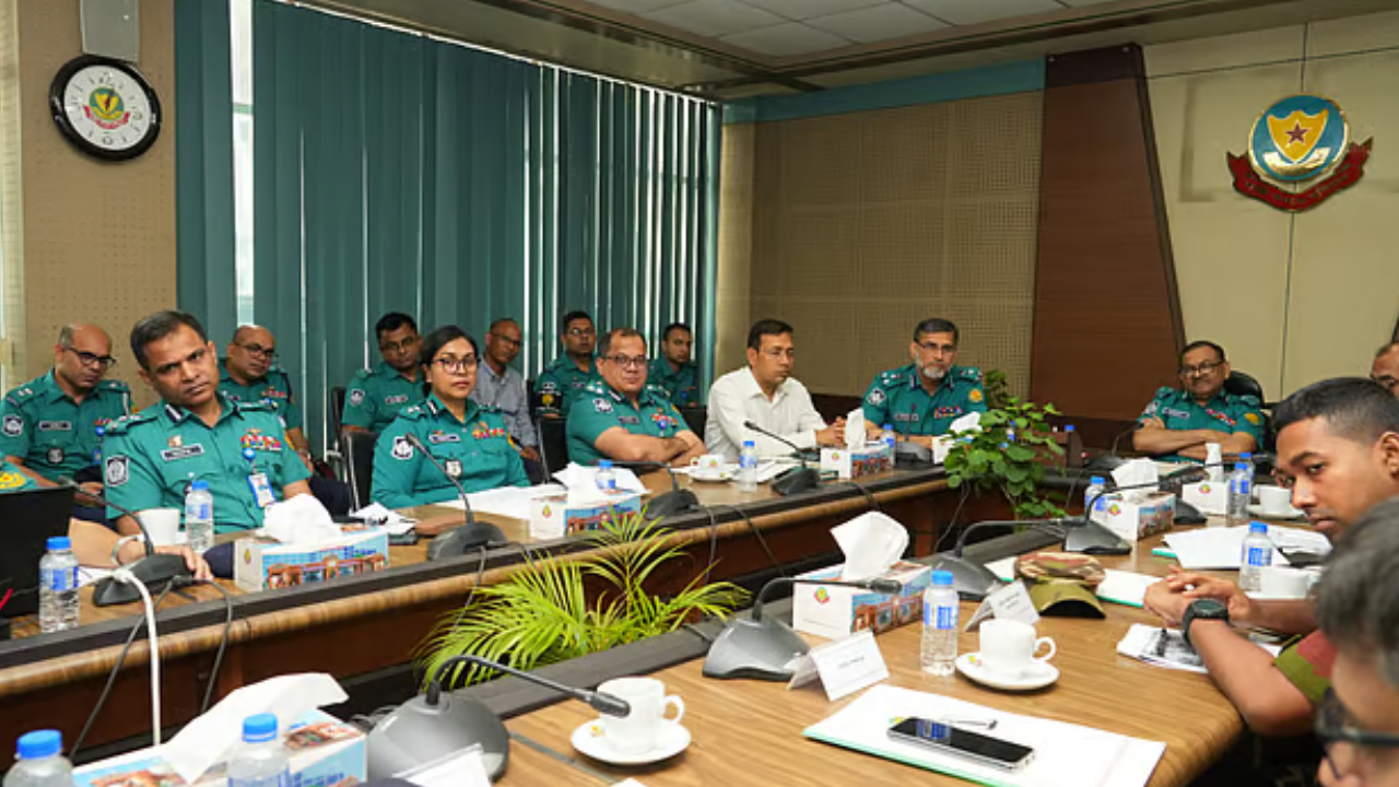 বুদ্ধপূর্ণিমা উপলক্ষে রাজধানীতে সর্বোচ্চ নিরাপত্তা নিশ্চিত করেছে ডিএমপি. Dhakainlight.com
