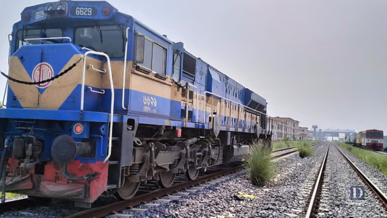 ভাঙ্গায় লাইনচ্যুত হওয়ার ১৩ ঘণ্টা পর ছাড়ল জাহানাবাদ এক্সপ্রেস, নষ্ট হলো অন্য ট্রেনের সময়সূচিও. Dhakainlighcom
