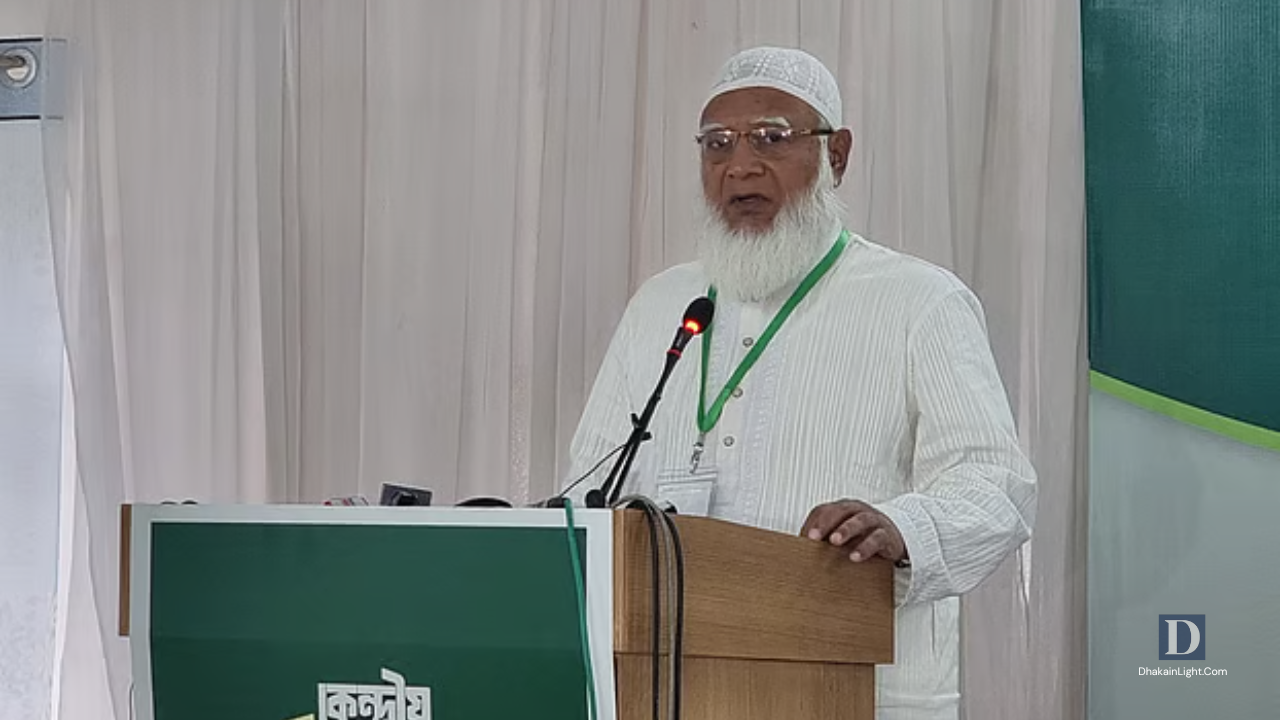 সেনাবাহিনীকে বিতর্কিত করলে দেশ বড় ঝুঁকিতে পড়বে: জামায়াতের আমির শফিকুর রহমান. Dhakainlight.com