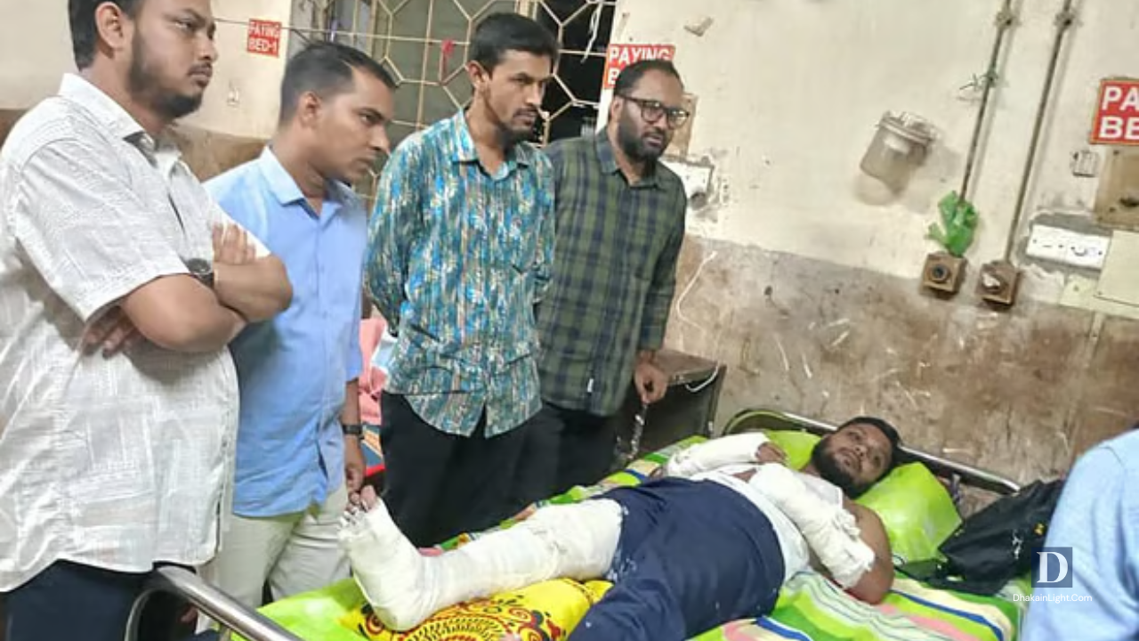 ময়মনসিংহে বাড়ি ফেরার পথে আইনজীবীর ওপর দুর্বৃত্তদের হামলা. Dhakainlight.com