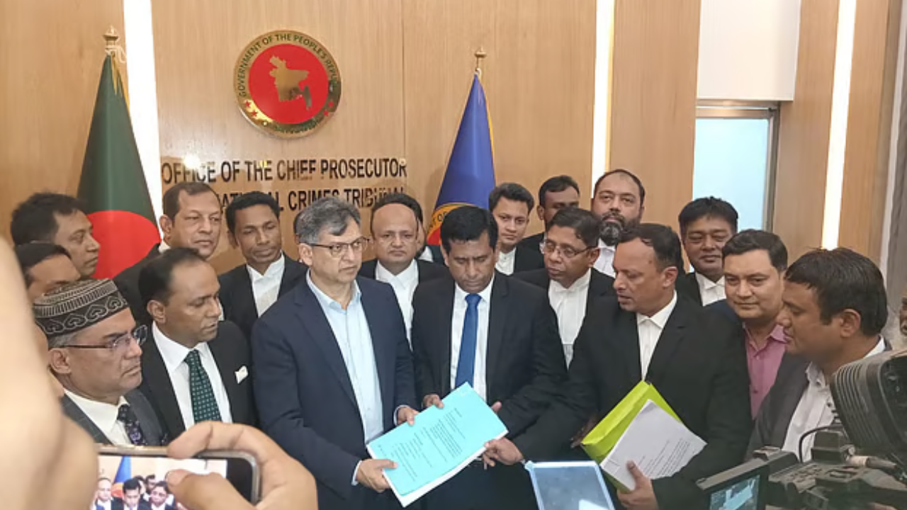 চিফ প্রসিকিউটর কার্যালয়ে গুমের অভিযোগ দিলেন বিএনপি নেতা সালাহউদ্দিন আহমদ. Dhakainlight.com