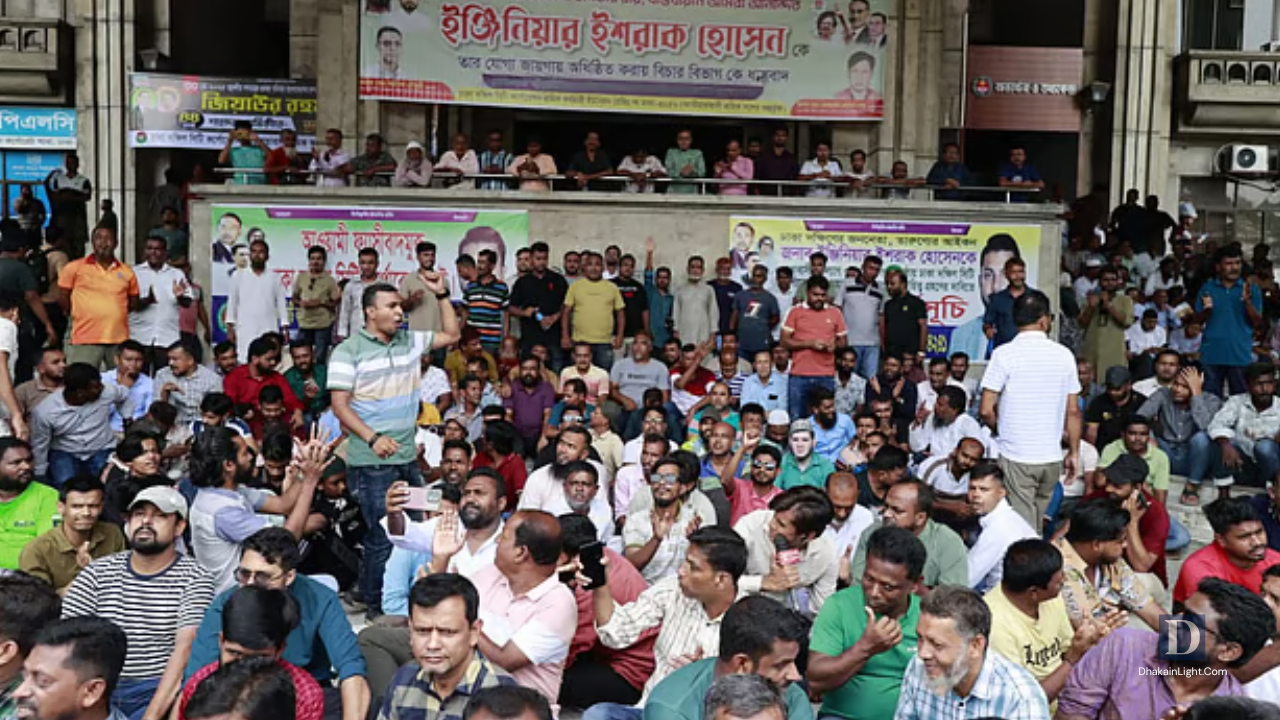নগর ভবনে অবস্থান কর্মসূচি, বিকেলে নতুন কর্মসূচি ঘোষণা করবেন ইশরাক হোসেন. Dhakainlight.com